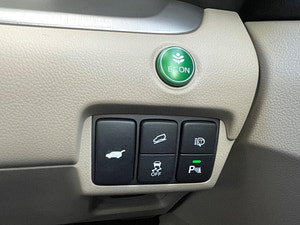 Honda CR-V thumbnail