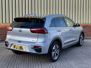 Kia Niro thumbnail