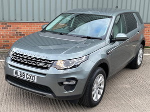 Land Rover Discovery Sport thumbnail