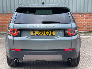 Land Rover Discovery Sport thumbnail