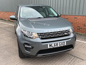 Land Rover Discovery Sport thumbnail