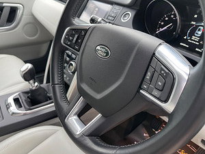 Land Rover Discovery Sport thumbnail