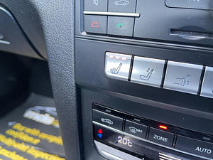 Mercedes-Benz E Class thumbnail