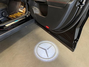 Mercedes-Benz EQA thumbnail