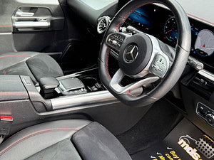 Mercedes-Benz EQA thumbnail