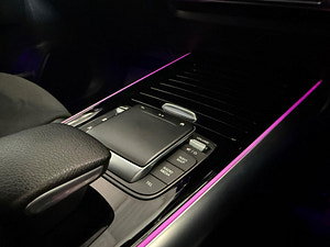 Mercedes-Benz EQA thumbnail