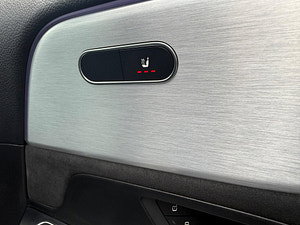 Mercedes-Benz EQA thumbnail