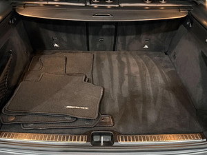 Mercedes-Benz GLC thumbnail