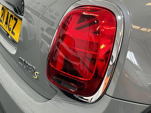 MINI Electric hatch thumbnail