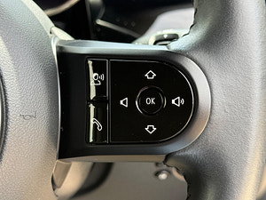 MINI Electric hatch thumbnail