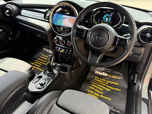 MINI Electric hatch thumbnail