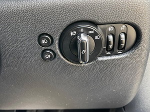 MINI Hatch thumbnail