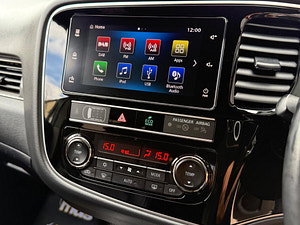 Mitsubishi Outlander thumbnail