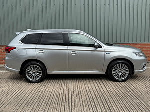 Mitsubishi Outlander thumbnail