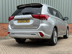 Mitsubishi Outlander thumbnail