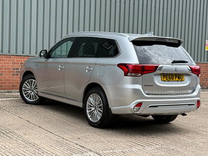 Mitsubishi Outlander thumbnail