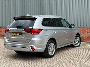 Mitsubishi Outlander thumbnail