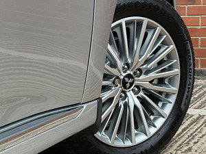 Mitsubishi Outlander thumbnail