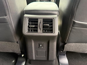 Mitsubishi Outlander thumbnail