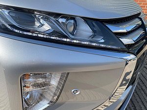 Mitsubishi Eclipse Cross thumbnail