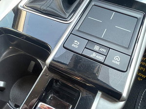 Mitsubishi Eclipse Cross thumbnail