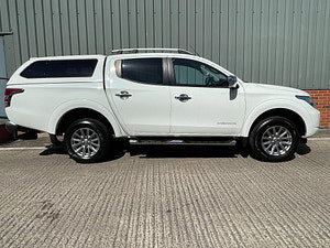 Mitsubishi L200 thumbnail