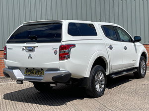 Mitsubishi L200 thumbnail