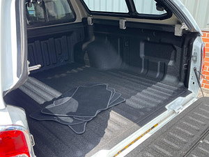 Mitsubishi L200 thumbnail