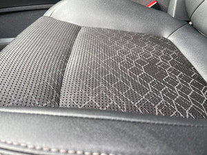 Peugeot 3008 thumbnail