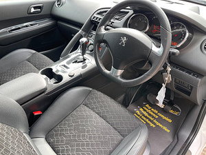 Peugeot 3008 thumbnail