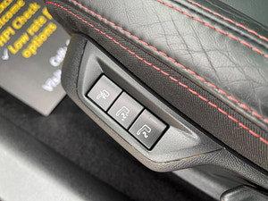 Peugeot 308 thumbnail