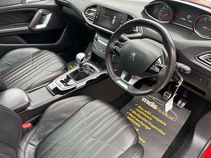 Peugeot 308 thumbnail