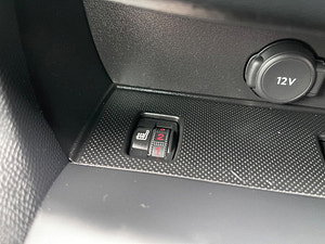 Peugeot 308 thumbnail