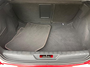 Peugeot 308 thumbnail