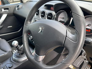 Peugeot 308 CC thumbnail