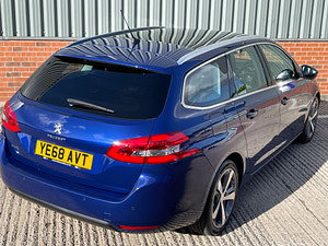 Peugeot 308 SW thumbnail