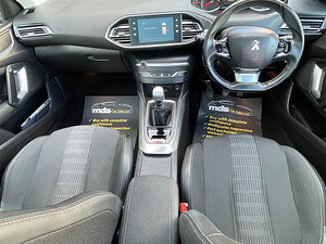 Peugeot 308 SW thumbnail