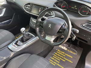 Peugeot 308 SW thumbnail