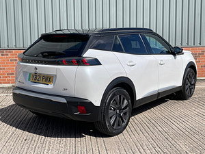Peugeot E-2008 thumbnail