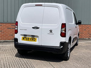 Peugeot Partner thumbnail