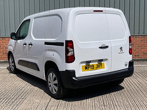 Peugeot Partner thumbnail