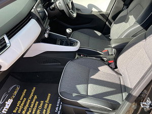 Renault Clio thumbnail