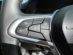 Renault Clio thumbnail