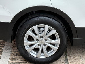 Suzuki SX4 S-Cross thumbnail
