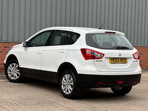 Suzuki SX4 S-Cross thumbnail