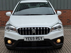 Suzuki SX4 S-Cross thumbnail