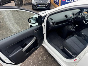Mazda Mazda2 thumbnail