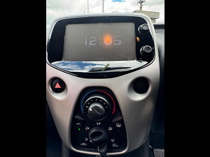 Peugeot 108 thumbnail