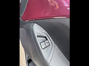 Peugeot 108 thumbnail