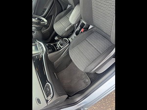 Vauxhall Astra thumbnail